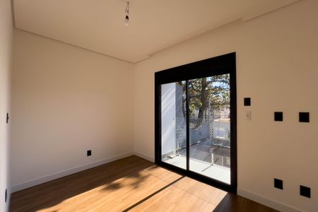 Casa à venda com 192m², 4 quartos e 2 vagasQuarto 1