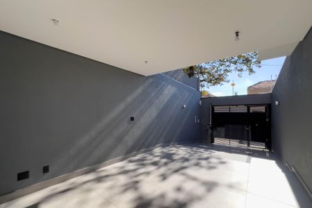 Casa à venda com 192m², 4 quartos e 2 vagasGaragem