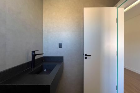 Casa à venda com 192m², 4 quartos e 2 vagasBanheiro da Suíte 2