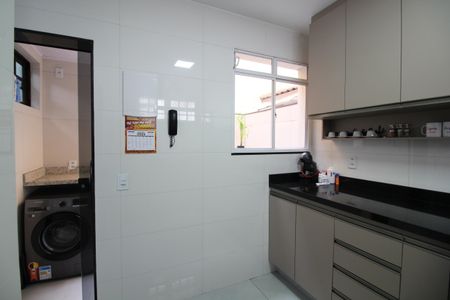 Casa de condomínio à venda com 65m², 2 quartos e 1 vagaCozinha