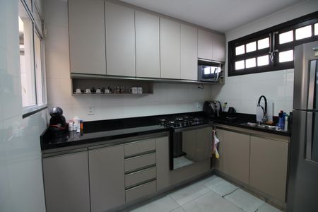 Casa de condomínio à venda com 65m², 2 quartos e 1 vagaCozinha