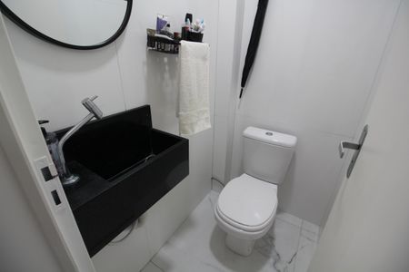 Casa de condomínio à venda com 65m², 2 quartos e 1 vagaLavabo