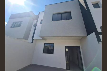 Casa à venda com 127m², 3 quartos e 2 vagas