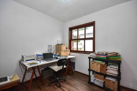 Casa de condomínio à venda com 280m², 4 quartos e 4 vagasQuarto 1