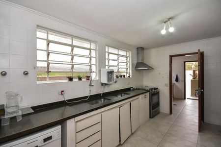 Casa de condomínio à venda com 280m², 4 quartos e 4 vagasCozinha
