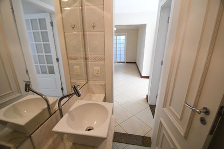 Casa à venda com 270m², 3 quartos e 3 vagasLavabo