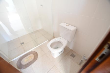 Casa à venda com 270m², 3 quartos e 3 vagasBanheiro de serviço