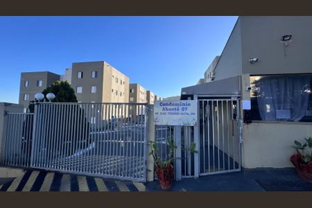 Apartamento para alugar com 50m², 2 quartos e 1 vaga Apartamento para alugar com 50m², 2 quartos e 1 vagaFachada
