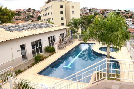 Apartamento à venda com 60m², 2 quartos e 1 vagaÁrea comum - Piscina