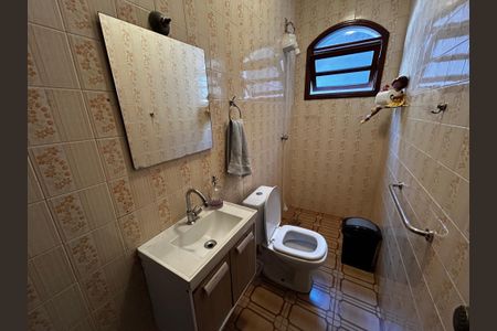 Casa à venda com 500m², 6 quartos e 3 vagas Casa à venda com 500m², 6 quartos e 3 vagasBanheiro 1