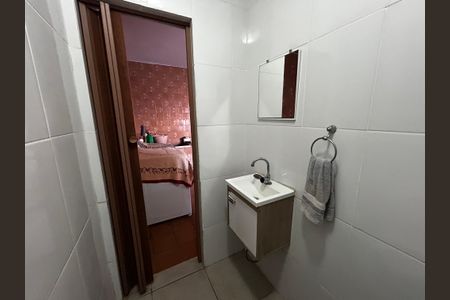 Casa à venda com 500m², 6 quartos e 3 vagas Casa à venda com 500m², 6 quartos e 3 vagasBanheiro 2