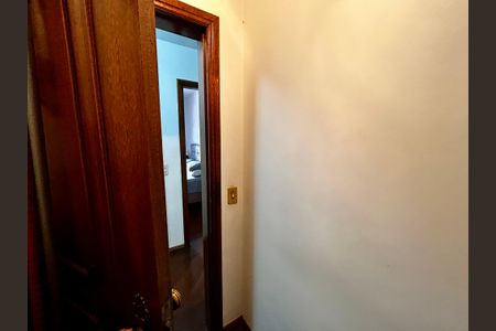 Casa à venda com 500m², 6 quartos e 3 vagas Casa à venda com 500m², 6 quartos e 3 vagasDispensa