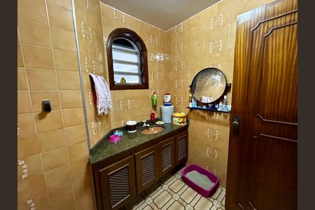 Casa à venda com 500m², 6 quartos e 3 vagas Casa à venda com 500m², 6 quartos e 3 vagasBanheiro da Suíte 2
