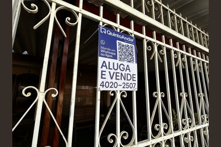 Casa à venda com 500m², 6 quartos e 3 vagas Casa à venda com 500m², 6 quartos e 3 vagasPlaca