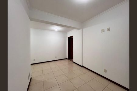 Casa para alugar com 200m², 3 quartos e 2 vagas Casa para alugar com 200m², 3 quartos e 2 vagasSuíte 2