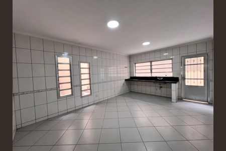 Casa para alugar com 200m², 3 quartos e 2 vagas Casa para alugar com 200m², 3 quartos e 2 vagasCozinha