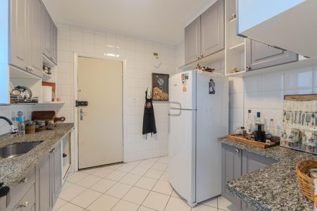 Apartamento à venda com 94m², 2 quartos e 1 vaga Apartamento à venda com 94m², 2 quartos e 1 vagaCozinha