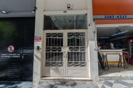 Apartamento à venda com 94m², 2 quartos e 1 vaga Apartamento à venda com 94m², 2 quartos e 1 vagaFachada