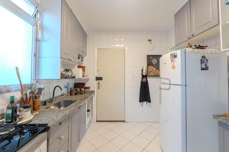 Apartamento à venda com 94m², 2 quartos e 1 vaga Apartamento à venda com 94m², 2 quartos e 1 vagaCozinha
