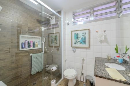 Apartamento à venda com 94m², 2 quartos e 1 vaga Apartamento à venda com 94m², 2 quartos e 1 vagaBanheiro