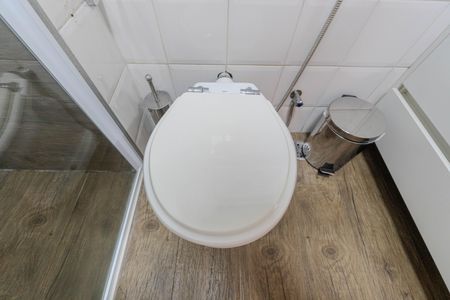 Apartamento à venda com 94m², 2 quartos e 1 vaga Apartamento à venda com 94m², 2 quartos e 1 vagaBanheiro