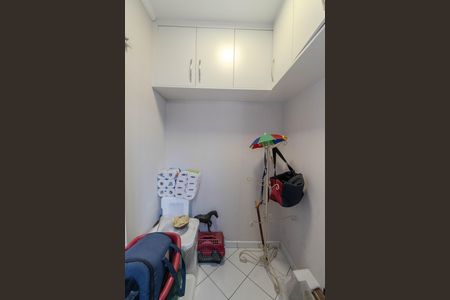 Apartamento à venda com 94m², 2 quartos e 1 vaga Apartamento à venda com 94m², 2 quartos e 1 vagaQuarto de Serviço