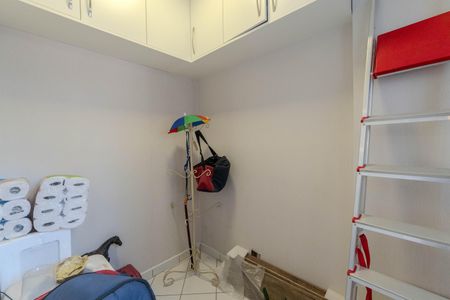 Apartamento à venda com 94m², 2 quartos e 1 vaga Apartamento à venda com 94m², 2 quartos e 1 vagaQuarto de Serviço