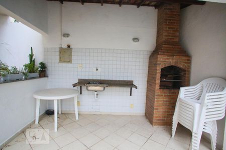 Casa de condomínio à venda com 110m², 3 quartos e 1 vagaÁrea comum - Churrasqueira