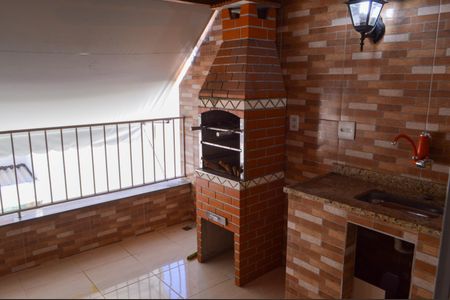 Casa de condomínio à venda com 110m², 3 quartos e 1 vagaTerraço