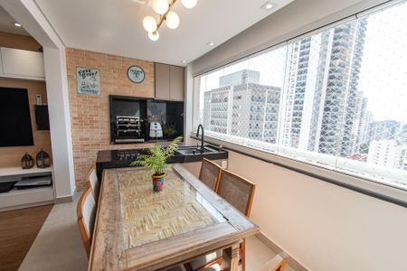 Apartamento à venda com 89m², 2 quartos e 2 vagas Apartamento à venda com 89m², 2 quartos e 2 vagasVaranda