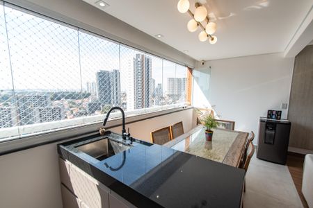Apartamento à venda com 89m², 2 quartos e 2 vagas Apartamento à venda com 89m², 2 quartos e 2 vagasVaranda