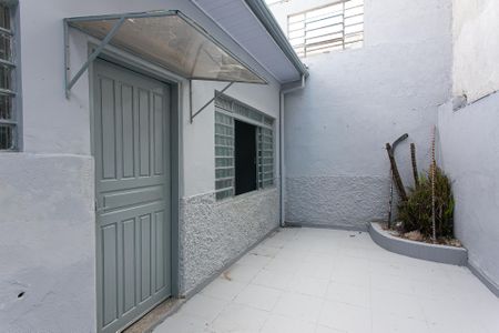 Casa para alugar com 80m², 2 quartos e sem vaga Casa para alugar com 80m², 2 quartos e sem vagaQuintal