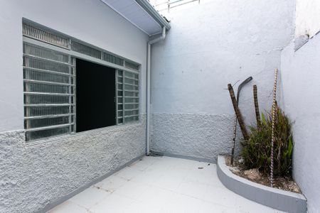 Casa para alugar com 80m², 2 quartos e sem vaga Casa para alugar com 80m², 2 quartos e sem vagaQuintal
