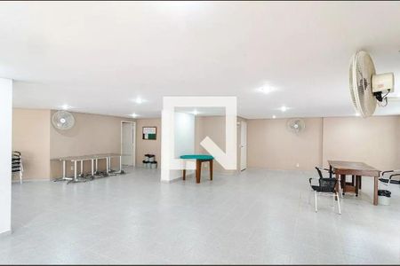 Apartamento à venda com 101m², 3 quartos e 2 vagas Apartamento à venda com 101m², 3 quartos e 2 vagasÁrea comum - Salão de festas