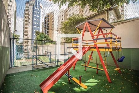 Apartamento à venda com 101m², 3 quartos e 2 vagas Apartamento à venda com 101m², 3 quartos e 2 vagasÁrea comum - Playground