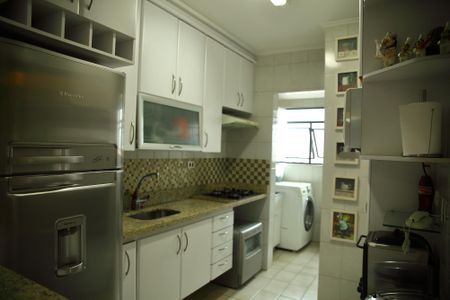 Apartamento à venda com 62m², 2 quartos e 2 vagasCozinha