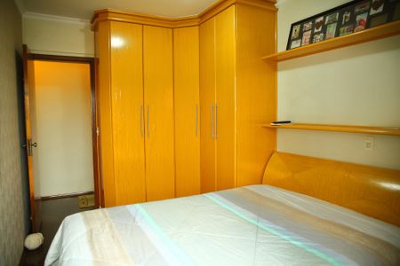 Apartamento à venda com 62m², 2 quartos e 2 vagasQuarto 1