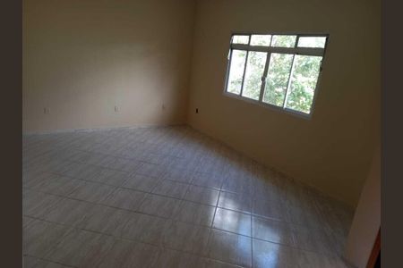 Casa à venda com 144m², 2 quartos e 2 vagas Casa à venda com 144m², 2 quartos e 2 vagasSala