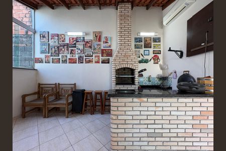 Casa à venda com 154m², 4 quartos e 2 vagas Casa à venda com 154m², 4 quartos e 2 vagasÁrea gourmet