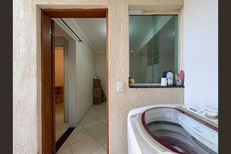 Casa à venda com 154m², 4 quartos e 2 vagas Casa à venda com 154m², 4 quartos e 2 vagasÁrea de Serviço