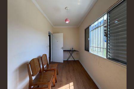 Casa à venda com 154m², 4 quartos e 2 vagas Casa à venda com 154m², 4 quartos e 2 vagasQuarto 2