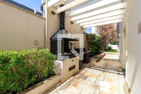 Apartamento à venda com 110m², 3 quartos e 2 vagas Apartamento à venda com 110m², 3 quartos e 2 vagasÁrea comum - Churrasqueira