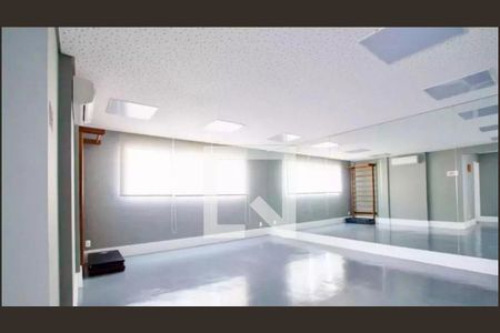 Apartamento à venda com 110m², 3 quartos e 2 vagas Apartamento à venda com 110m², 3 quartos e 2 vagasÁrea comum - Sala de Ginastica