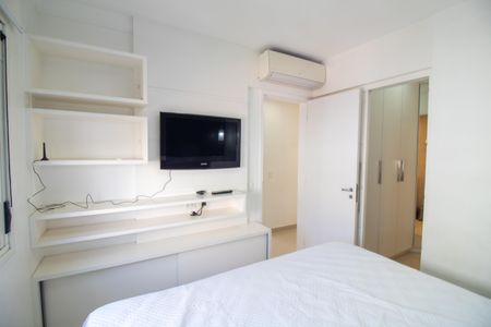Apartamento à venda com 110m², 3 quartos e 2 vagas Apartamento à venda com 110m², 3 quartos e 2 vagasSuíte