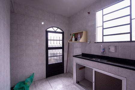 Casa para alugar com 373m², 2 quartos e sem vaga Casa para alugar com 373m², 2 quartos e sem vagaCozinha