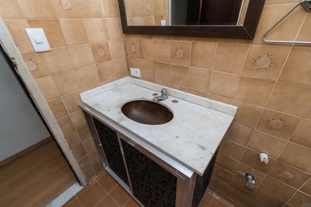 Apartamento à venda com 70m², 3 quartos e sem vagaBanheiro