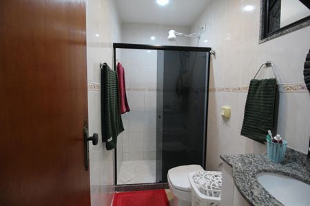 Casa à venda com 135m², 3 quartos e 1 vagaSuíte 1 - Banheiro