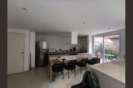 Apartamento à venda com 29m², 1 quarto e sem vagaÁrea comum