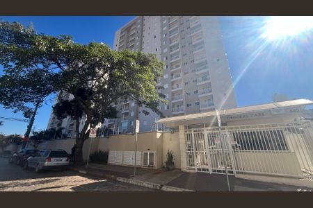 Apartamento para alugar com 49m², 2 quartos e 1 vaga Apartamento para alugar com 49m², 2 quartos e 1 vagaFachada