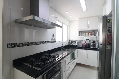 Apartamento à venda com 124m², 3 quartos e 2 vagasCozinha